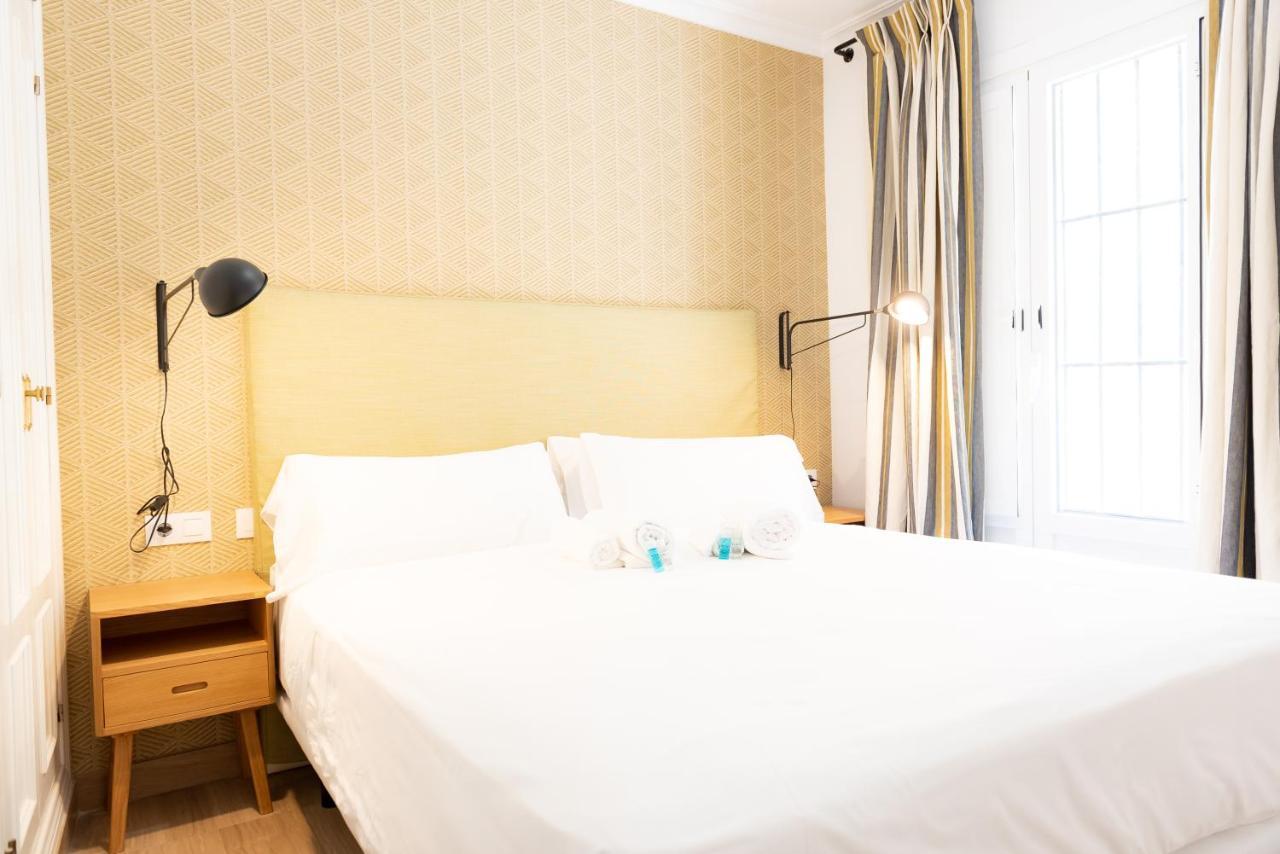 Tourist House Casa Pilatos Apartment เซบีญา ภายนอก รูปภาพ