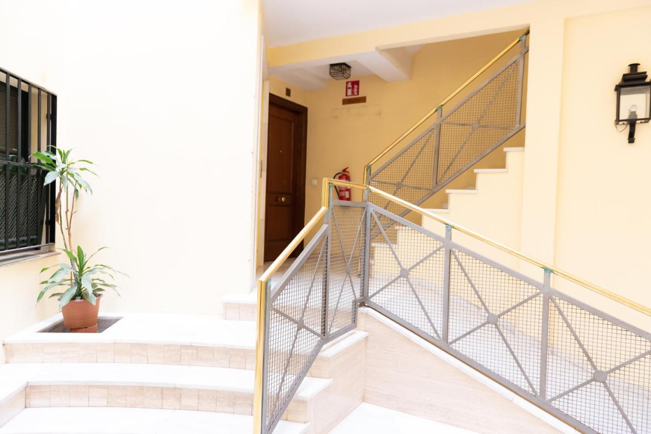Tourist House Casa Pilatos Apartment เซบีญา ภายนอก รูปภาพ